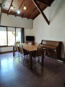 Casa pinamar cuatro ambientes grandes Cecilia jabs