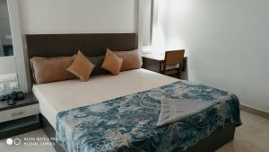 Central Abode Family Rooms