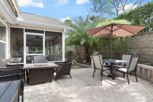 The Villages Sumter Landing With lanai & patio! - Conant
