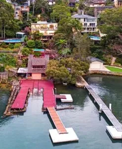 Waterfront Home In Oatley - Sutherland