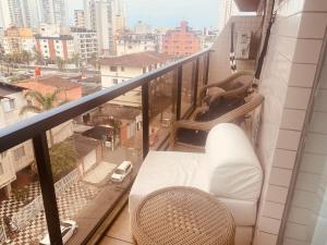 300m da Praia da Enseada apartamento de 1 quarto pra até 6 hóspedes