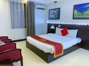 Phòng Tiêu Chuẩn Giường Lớn (Standard King Room)