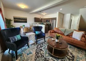 Spacious 2 bedroom/2.5 bathroom Townhome - 文茨维尔