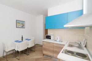 Apartments Marmo - Superior One Bedroom Apartment with Balcony and Sea View Apartman 3