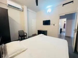 Town Residency - Mulappilangād