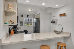 Prime Location I 2 Bed Setup Directly Across Street From South Beach Access