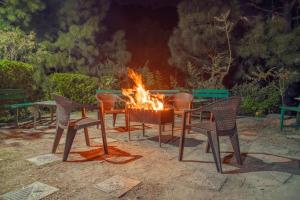 Urban wave 2Bed rooms by Vanasthali