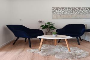 Apartment & Rooms Papa - Studio Apartment with Balcony and Partial Sea View