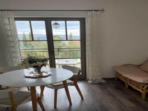 Apartments Villa Kameja - One Bedroom Apartment with Balcony and Sea View Plavi