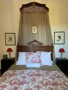 B&B / Chambres d'hotes La Maison du Magistrat : Chambre Double