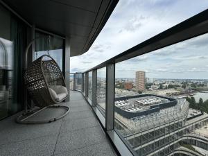 EUROVEA TOWER II beige