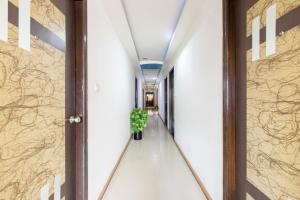 Hotel O The Red Velvet Opposite Novel Office Marathahalli Bridge