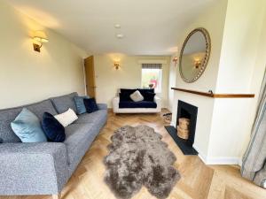 Beach Access-Ynys Cartref-4-Bed