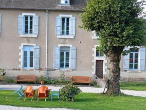 Appartements L- Ancienne Ecole du Morvan : photos des chambres