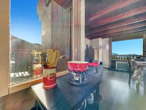 bar08 2 pieces mezzanine 6 pers