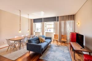 VIVA Aliados Spacious & Bright Flat