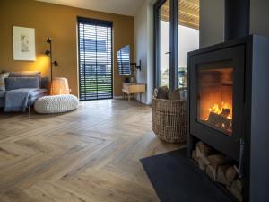 Beautiful villa on the water in Friesland
