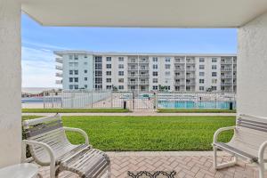 Sea Coast Gardens II 107