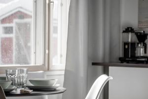 Cozy 1BR City Centre Home with Free Parking