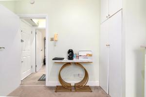 Cosy flat 5 min from Holland Park station! London