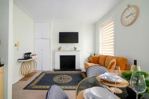 Cosy flat 5 min from Holland Park station! London