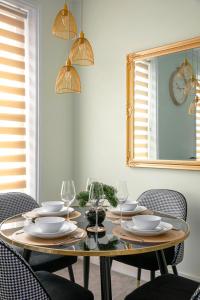 Cosy flat 5 min from Holland Park station! London