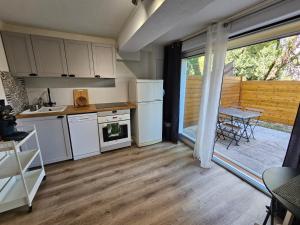 Appartements Studio Le Yellow avec terrasse et parking : photos des chambres