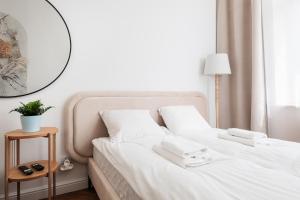 Comfort Central Studio - by Upstairs