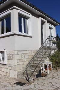 Montcuq, maison avec vue sur la Tour, classé 3***