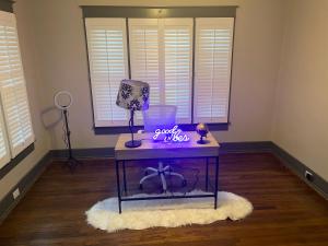 Conveniently located spacious 3br Bush tavern