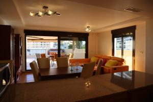 Sunny Casitas, Arenales - Spacious 3 Bedroom Holiday Home
