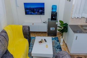 Olivet studio - California plaza