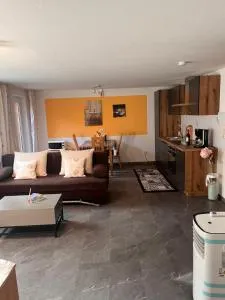 S4 City Center Bayreuth Balkonwohnung mit Klima - 佩格尼茨