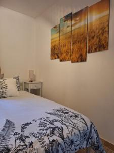 Maisons de vacances Les Gites Sur La Colline - 28 m2 one bedroom gite with shared pool : photos des chambres