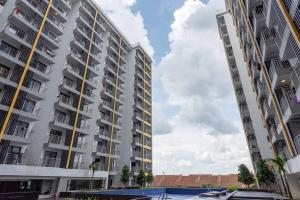 NEAR Subang Airport DK impian 2 ROOM 2-4 pax