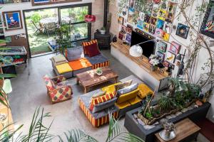 LA MAISON DU BONHEUR