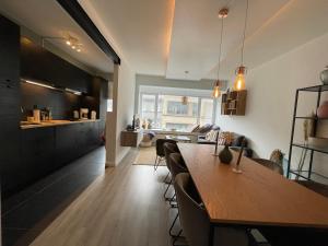 Cosy & bright apartment in Belle Epoque-area