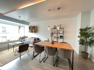 Cosy & bright apartment in Belle Epoque-area