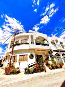Royal Goddess Guest House, Walled City