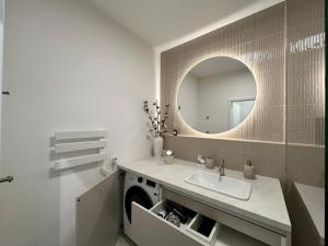 Brand new, City center, free parking, AC