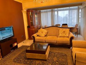 Ezzat Salama Abbas Al Akkad Hotel