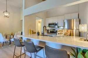 1 Mi to Dtwn Condo with Pool Access in Castle Rock - كاسل روك