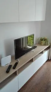 Oaza kraj jezera, app Nika - Drivenik