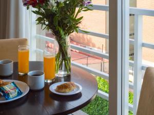 Luxury Palermo Hollywood Condo at Buenos Aires Best Neighborhood