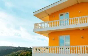 Vila Bronhi - Zagrađe