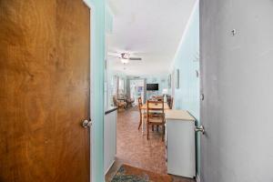 A Place At The Beach II - 1 block from the ocean