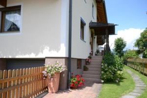 Ferienhaus Tirol Zillertal by FeWo-Plan Raffeiner UDEZ100