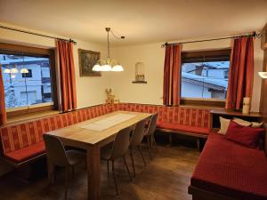 Ferienhaus Tirol Zillertal by FeWo-Plan Raffeiner UDEZ100