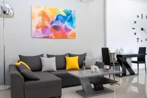 H4 Art Sparta Apartment - Krysapha