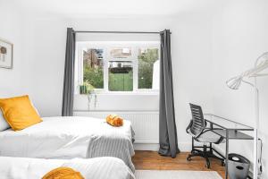 Stylish 2-Bedroom Apartment SW17 London 5 Guests